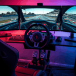 Sim racing setup realistis dengan triple monitor dan steering wheel.